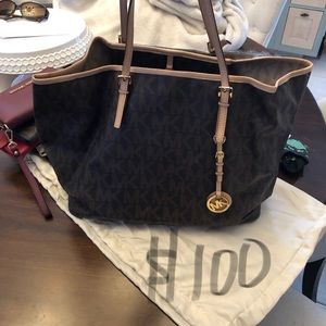 Michael kors tote bag